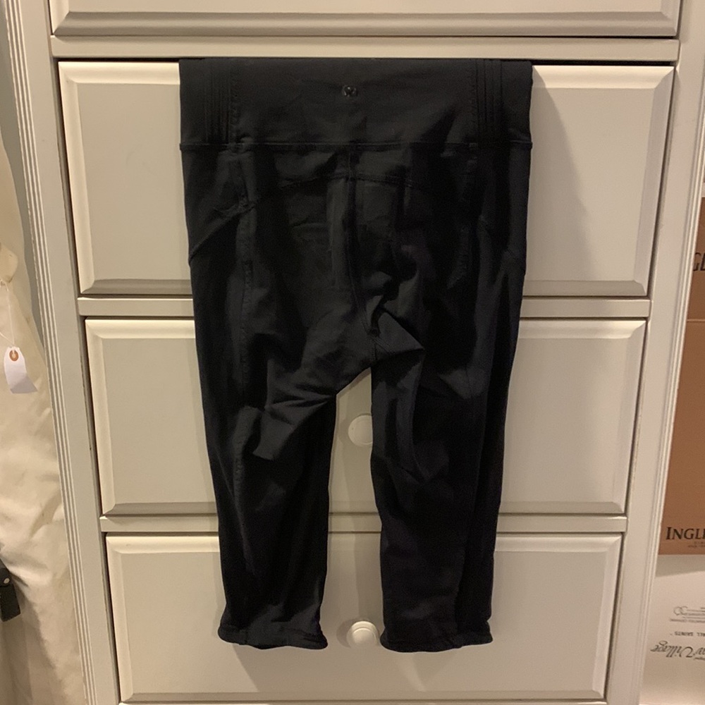 Lululemon Leggings 4 - Picture 4 of 7